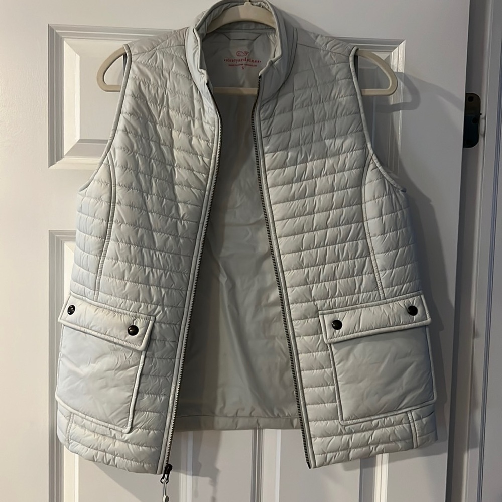 Vineyard vines lightweight vest